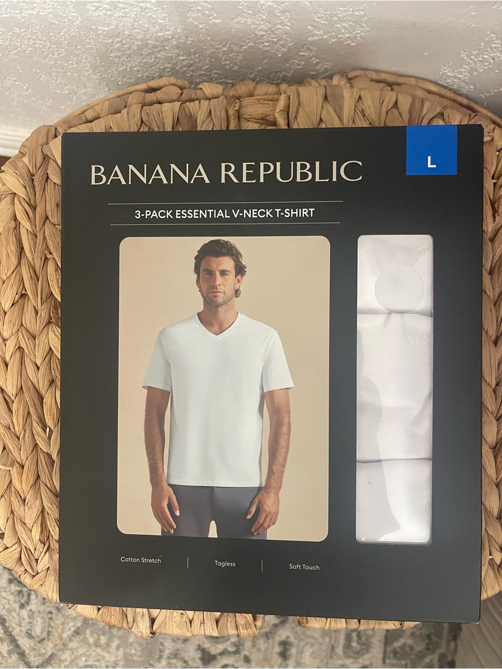 Banana Republic White 3-Pack Essential V-Neck T-Shirts